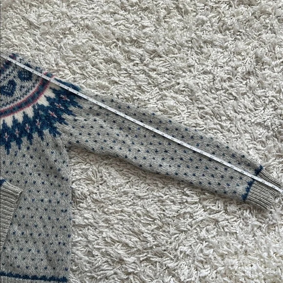 100% wool Woolrich brand Blue and Cream Patterned Isle Nordic style Sweater S - Picture 10 of 10